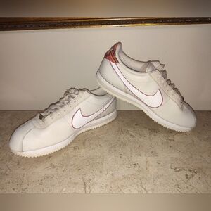 Nike Cortez